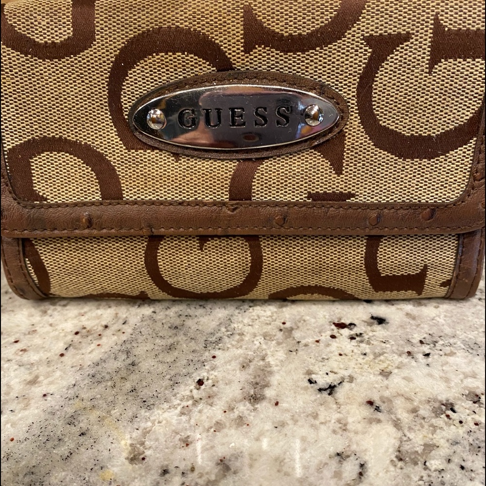Guess wallet